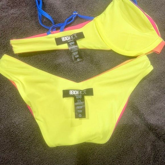 Beach Riot - bikini set Small - Picture 3 of 4